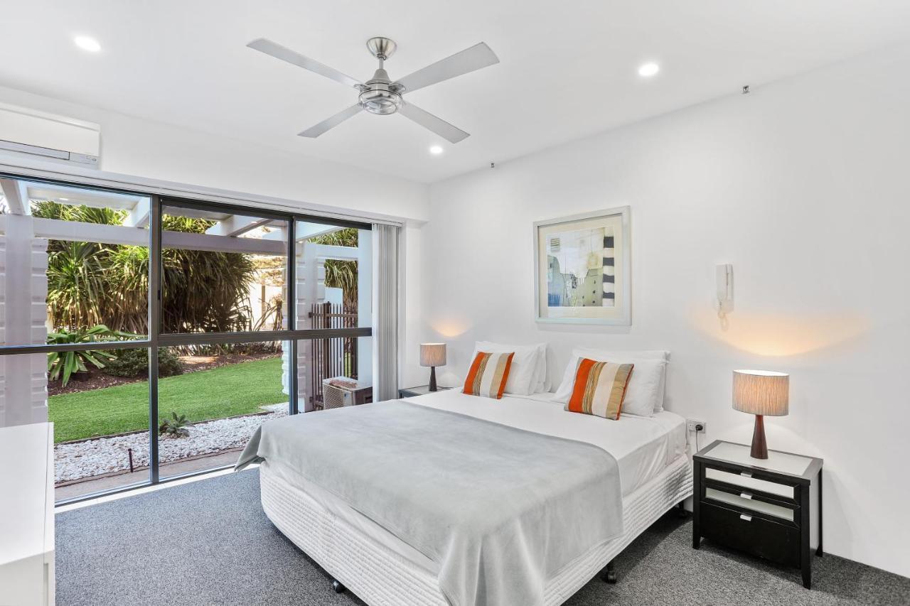 De Ville Apartments Gold Coast Exterior photo